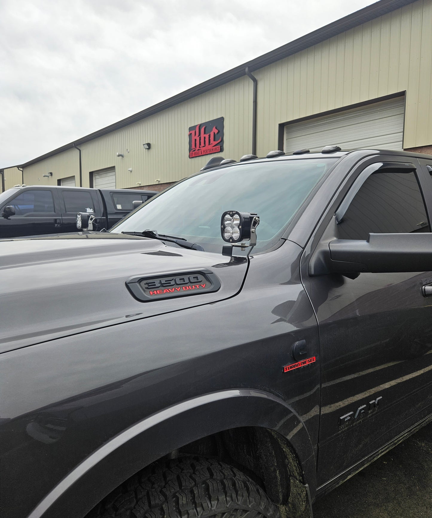19-23 RAM 2500/3500 SDHQ BUILT A-PILLAR LIGHT MOUNTS