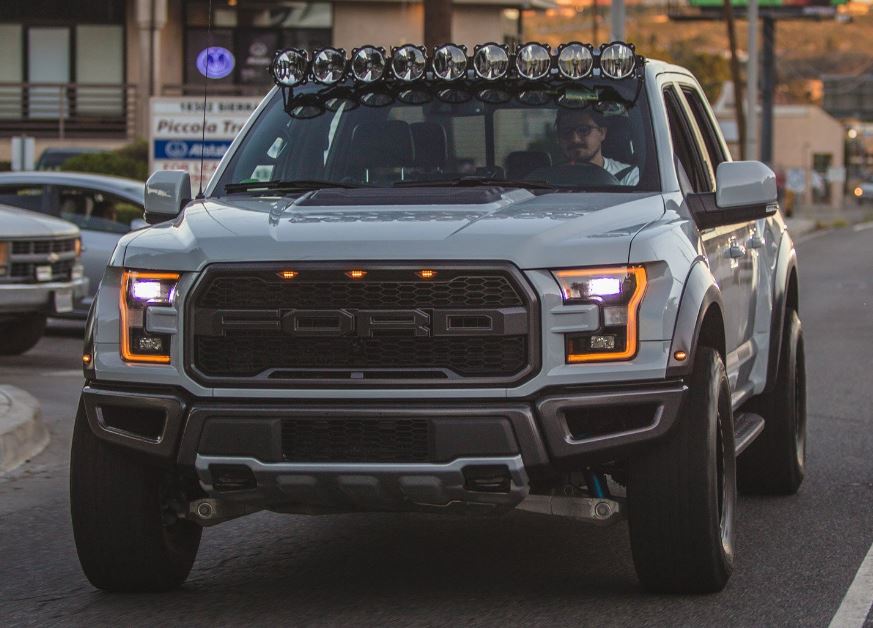 Gravity® LED Pro6 15-19 Ford F-150/Raptor 9-Light 57" LED Light Bar