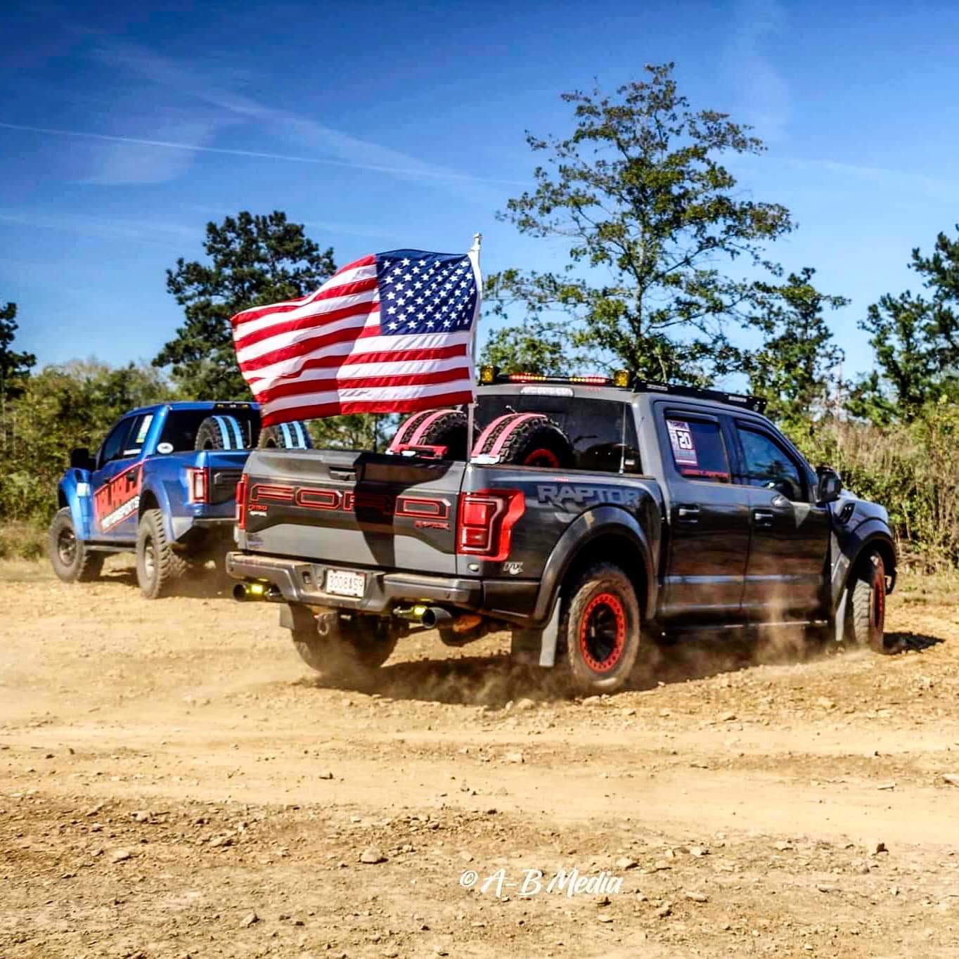 KHC Off-Road Bolt In Bed Mounted Flag / Antenna Holder