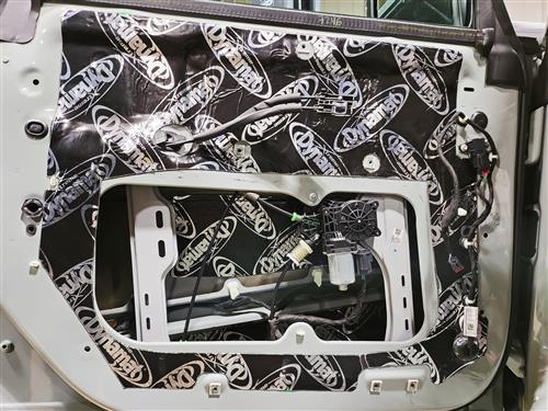 Ford Bronco Dynamat XFO B6 Sound Dampening kit (4 Door Kit)