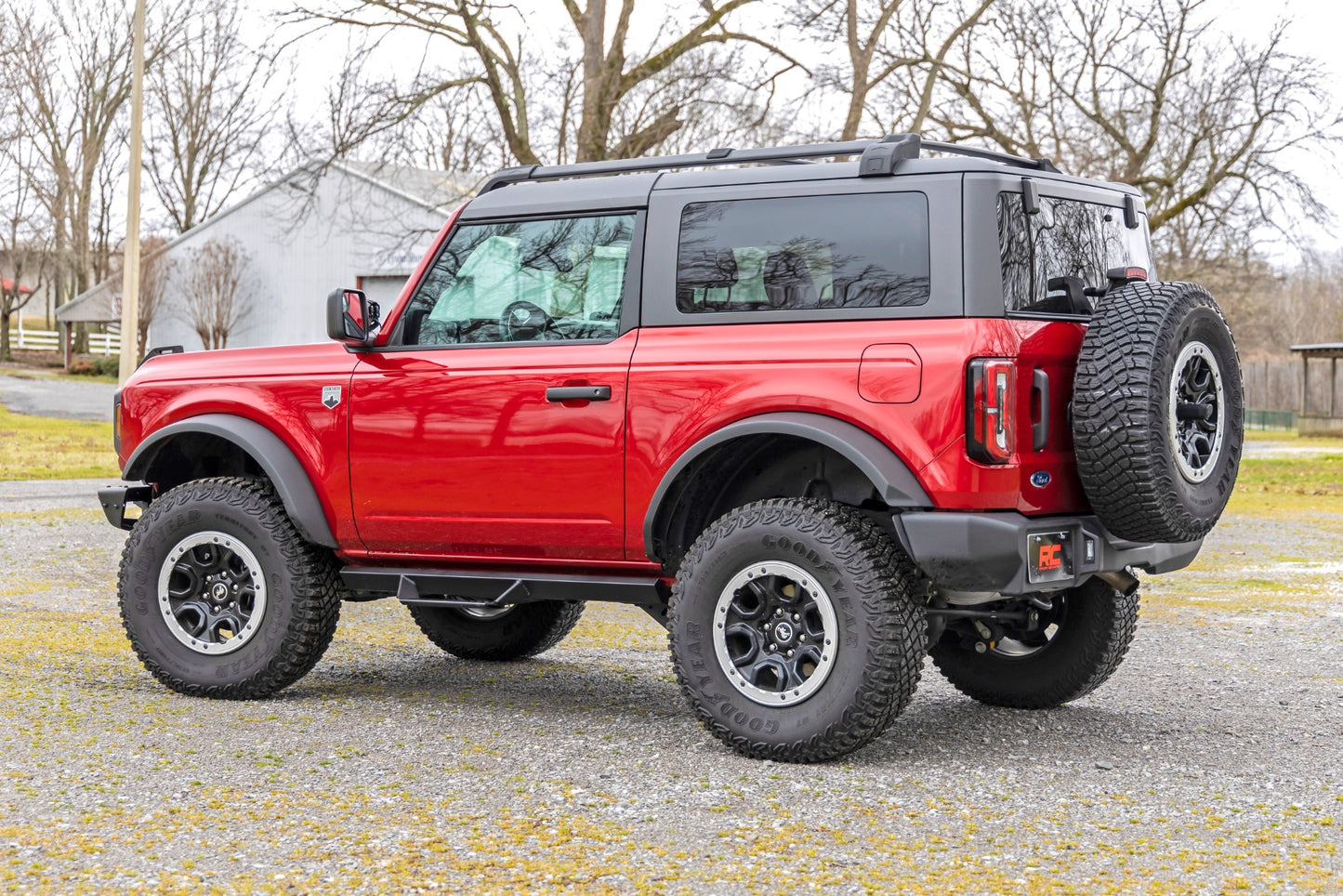 Rough Country - 2.5 INCH LIFT KIT FORD BRONCO SASQUATCH 4WD (2021-2022)